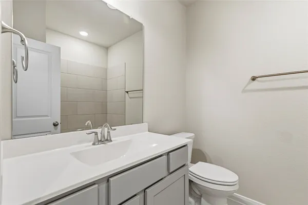 $2,600 | 30323 Tall Fescue Drive, Brookshire, TX 77423