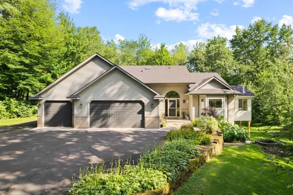 $499,900 | 5306 408th Street, North Branch, MN 55056