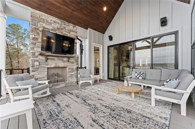 $2,700,000 | 421 Lakestone Court, Seneca, SC 29672