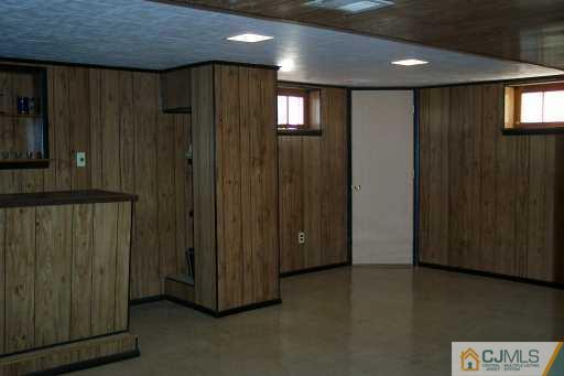 172 Normandy Road Colonia, NJ 07067 - Photo 5 of 5 a view of elevator