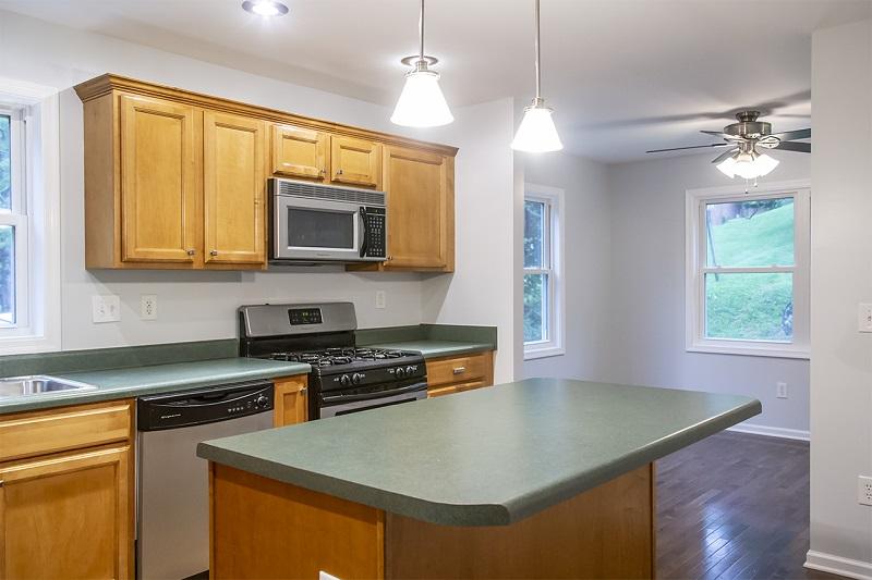 5928 Brahma Road Roanoke, VA 24018 - Photo 14 of 38 IMG_0936e