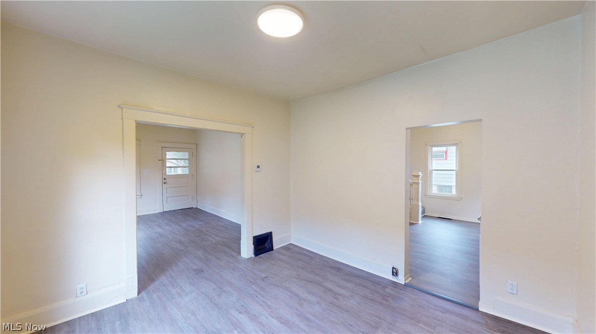 210 Perry Street, Unit FRONT Struthers, OH 44471 - Photo 6 of 26