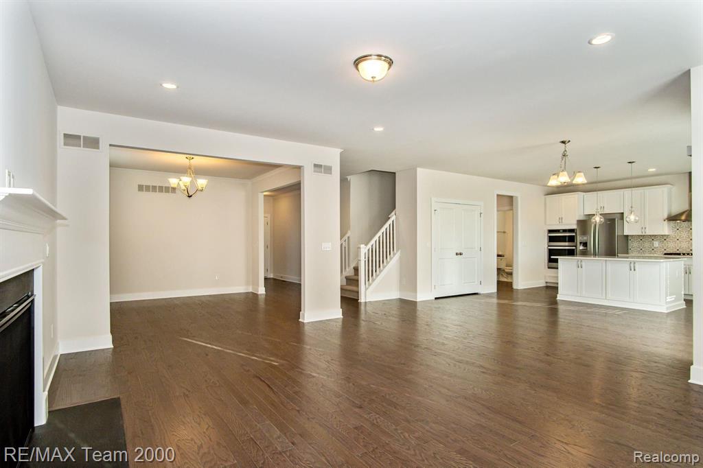 50625 Rockingham Drive Canton, MI 48188 - Photo 5 of 30