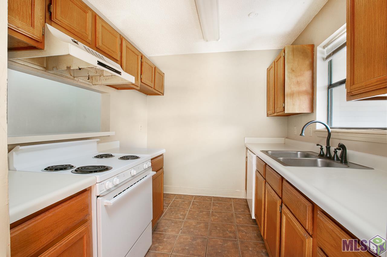 1806 South Brightside View Drive, Unit H Baton Rouge, LA 70820 - Photo 5 of 13 Gallery Image 5