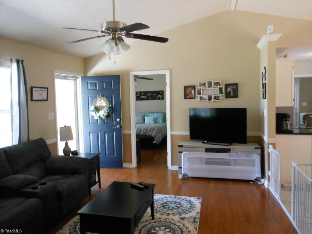 2471 Shadow Valley Road High Point, NC 27265 - Photo 11 of 22 Gallery Image 11