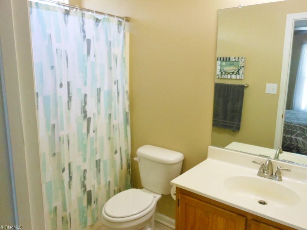 2471 Shadow Valley Road High Point, NC 27265 - Photo 13 of 22 Gallery Image 13