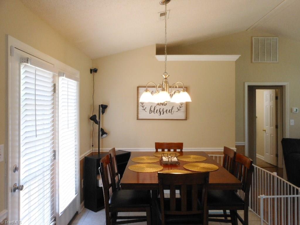 2471 Shadow Valley Road High Point, NC 27265 - Photo 6 of 22 Gallery Image 6