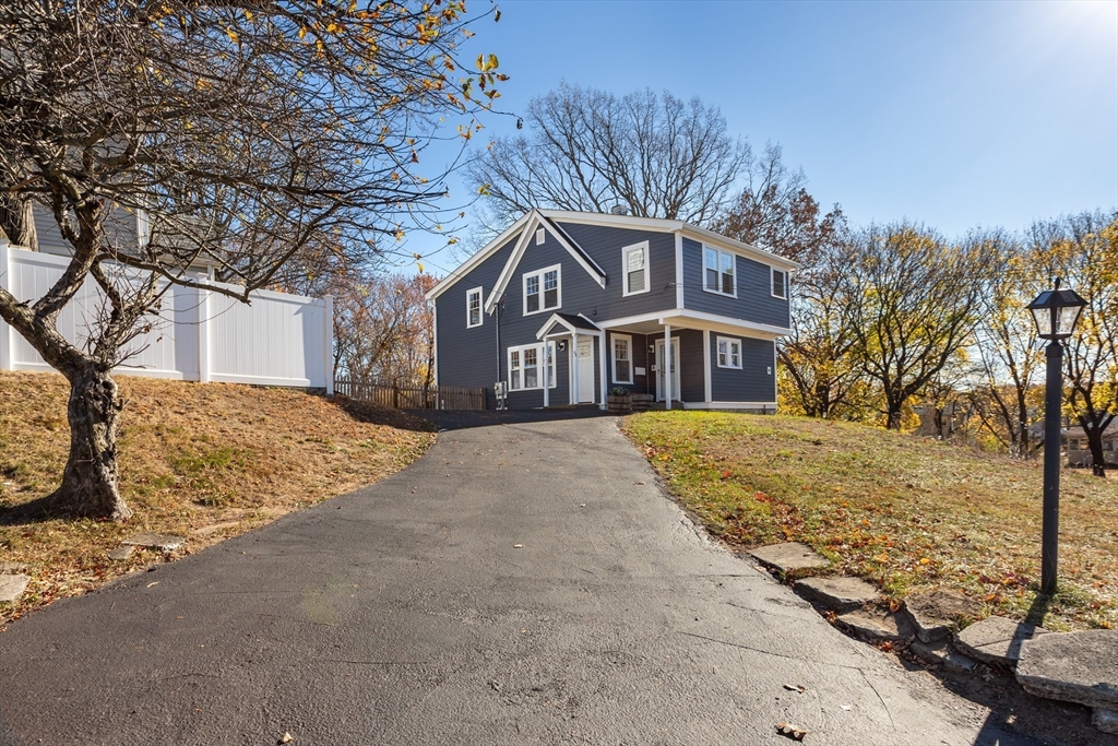 28 Robinwood Road Dedham, MA 02026 - Photo 2 of 34 Gallery Image 2