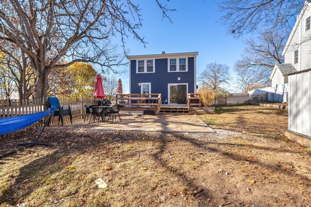 28 Robinwood Road Dedham, MA 02026 - Photo 27 of 34 Gallery Image 27