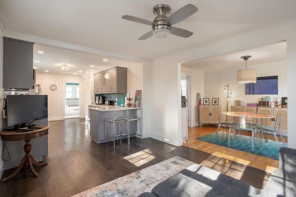 28 Robinwood Road Dedham, MA 02026 - Photo 7 of 34 Gallery Image 7