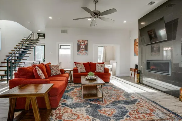 $550,000 | 410 Melba Street, Unit 4, Dallas, TX 75208