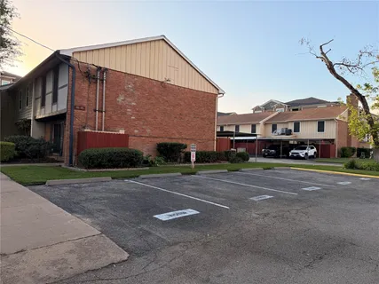 $148,000 | 5218 Milwee Street, Unit 6, Houston, TX 77092