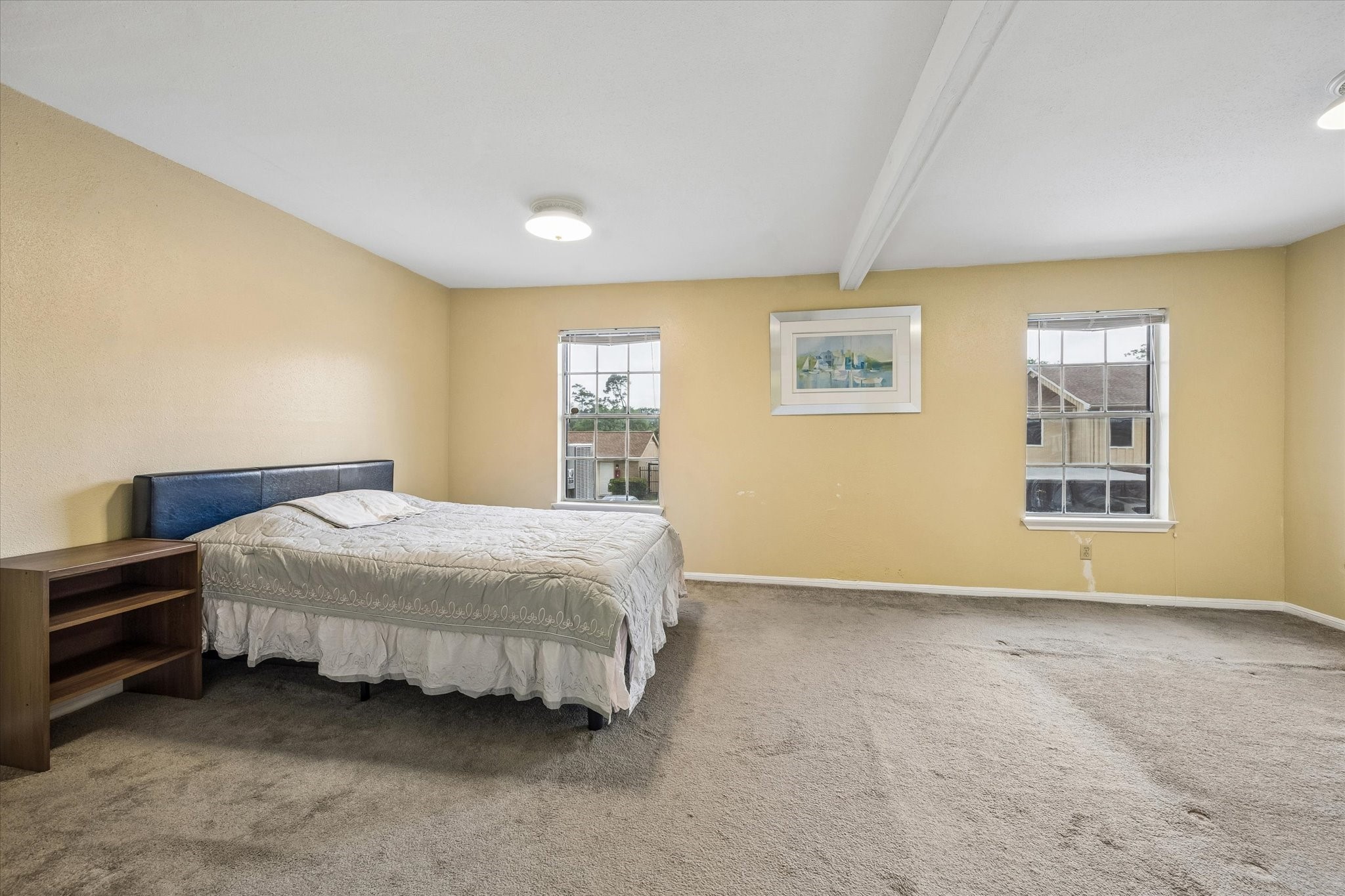 5218 Milwee Street, Unit 6 Houston, TX 77092 - Photo 9 of 14 Oversize large bedroom (potential to be split in two)