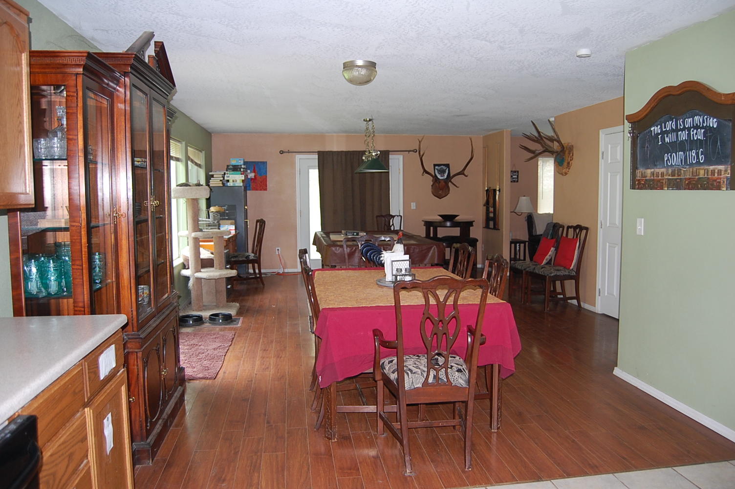 2088 Robinson Road Grants Pass, OR 97527 - Photo 10 of 24 Looking Back into Dining Room