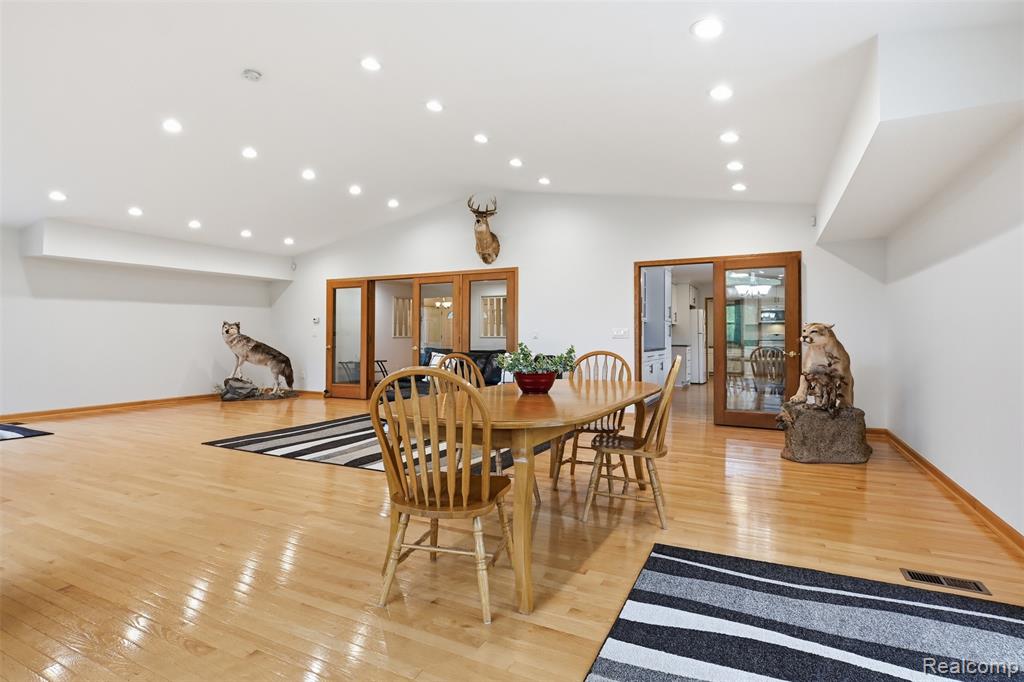 1700 Washington Road Rochester, MI 48306 - Photo 21 of 44