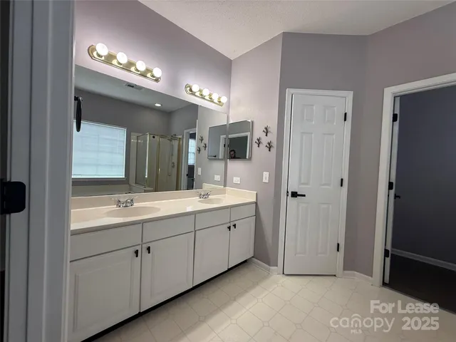 $2,300 | 7507 Reedy Creek Road, Charlotte, NC 28215