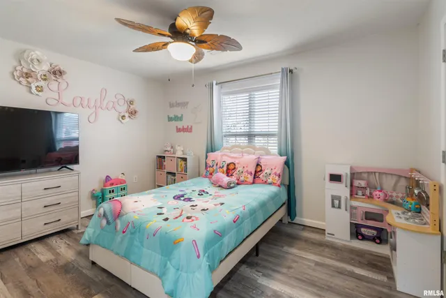 $279,900 | 21 Brookside Lane, De Soto, IL 62924