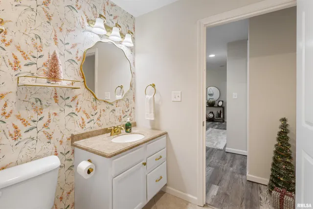 $279,900 | 21 Brookside Lane, De Soto, IL 62924