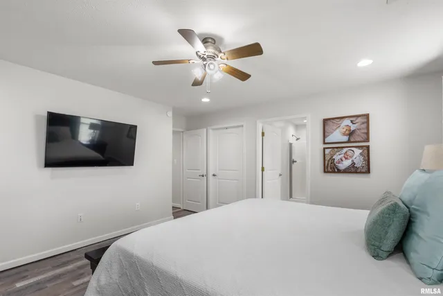 $279,900 | 21 Brookside Lane, De Soto, IL 62924