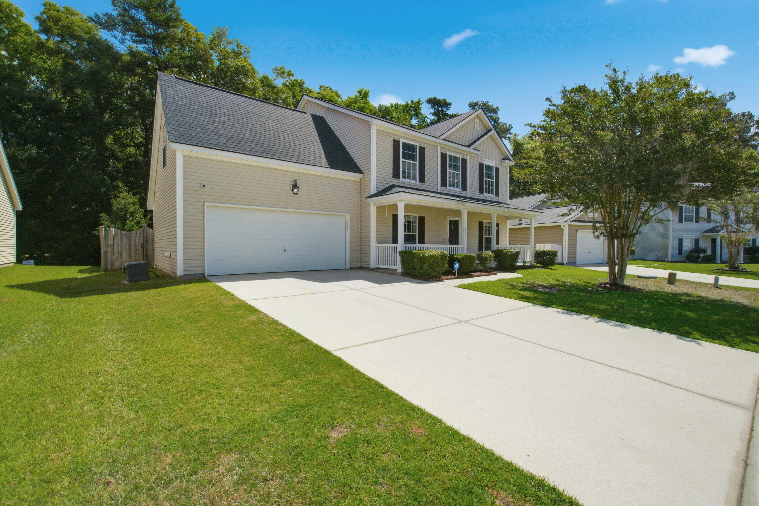 214 Eagle Ridge Road Summerville, SC 29485 - Photo 5 of 57