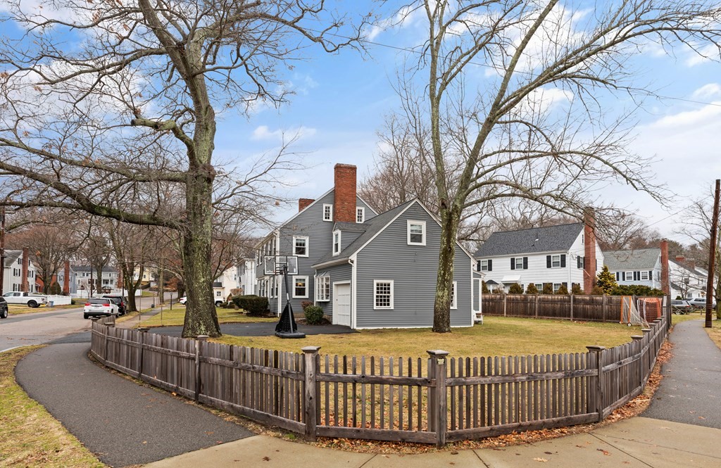 9 Allerton Road Milton, MA 02186 - Photo 3 of 33 Gallery Image 3