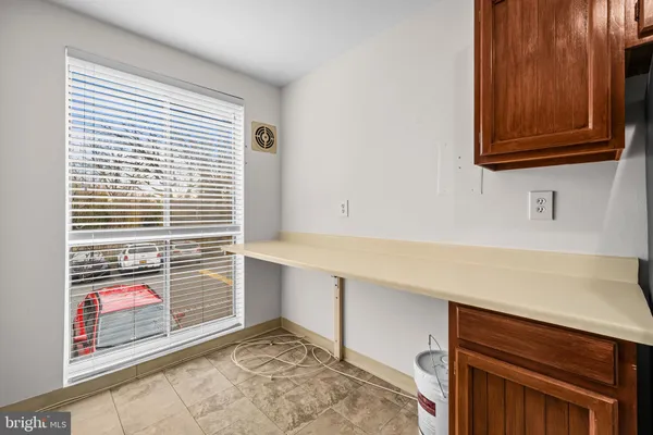 $240,000 | 5606 Bloomfield Drive, Unit 104, Alexandria, VA 22312