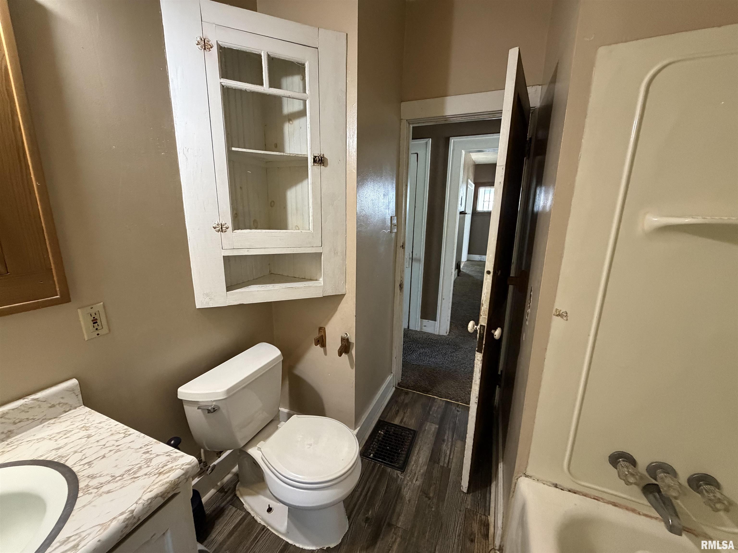 619 East Oak Street Springfield, IL 62703 - Photo 12 of 33 Gallery Image 12