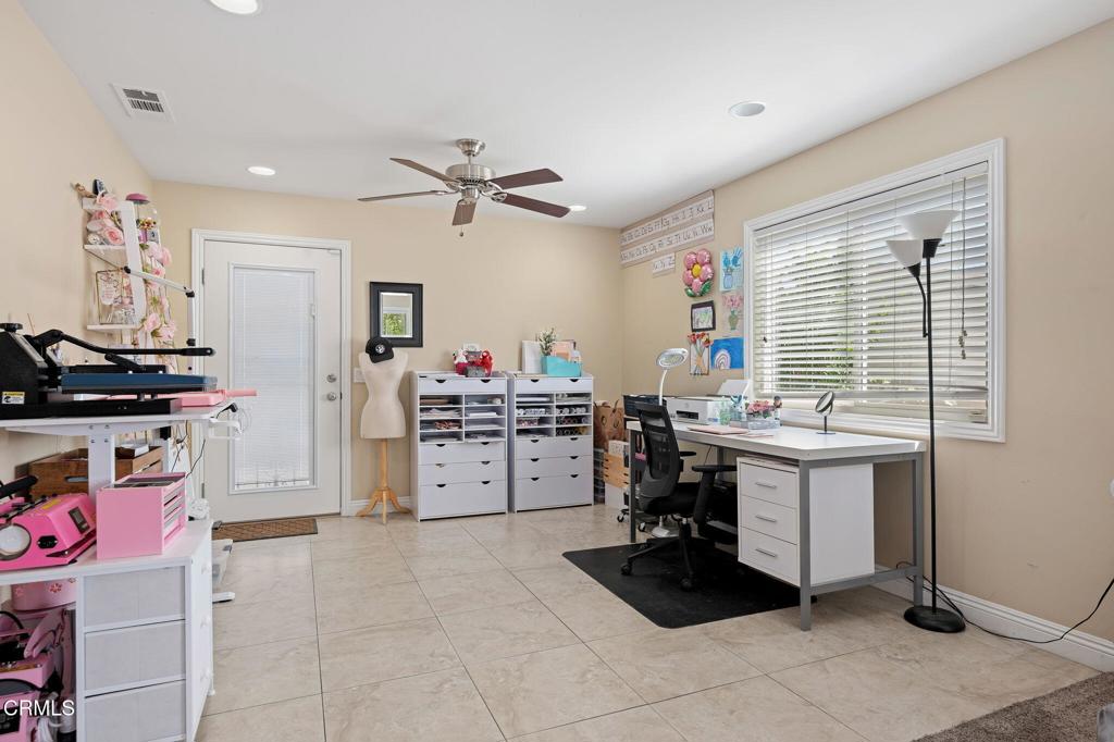 357 Colgate Street Santa Paula, CA 93060 - Photo 7 of 25