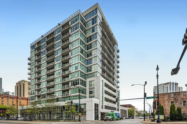 $2,700 | 50 East 16th Street, Unit 1111, Chicago, IL 60616