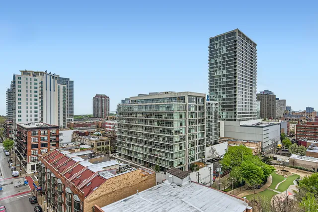 $2,700 | 50 East 16th Street, Unit 1111, Chicago, IL 60616