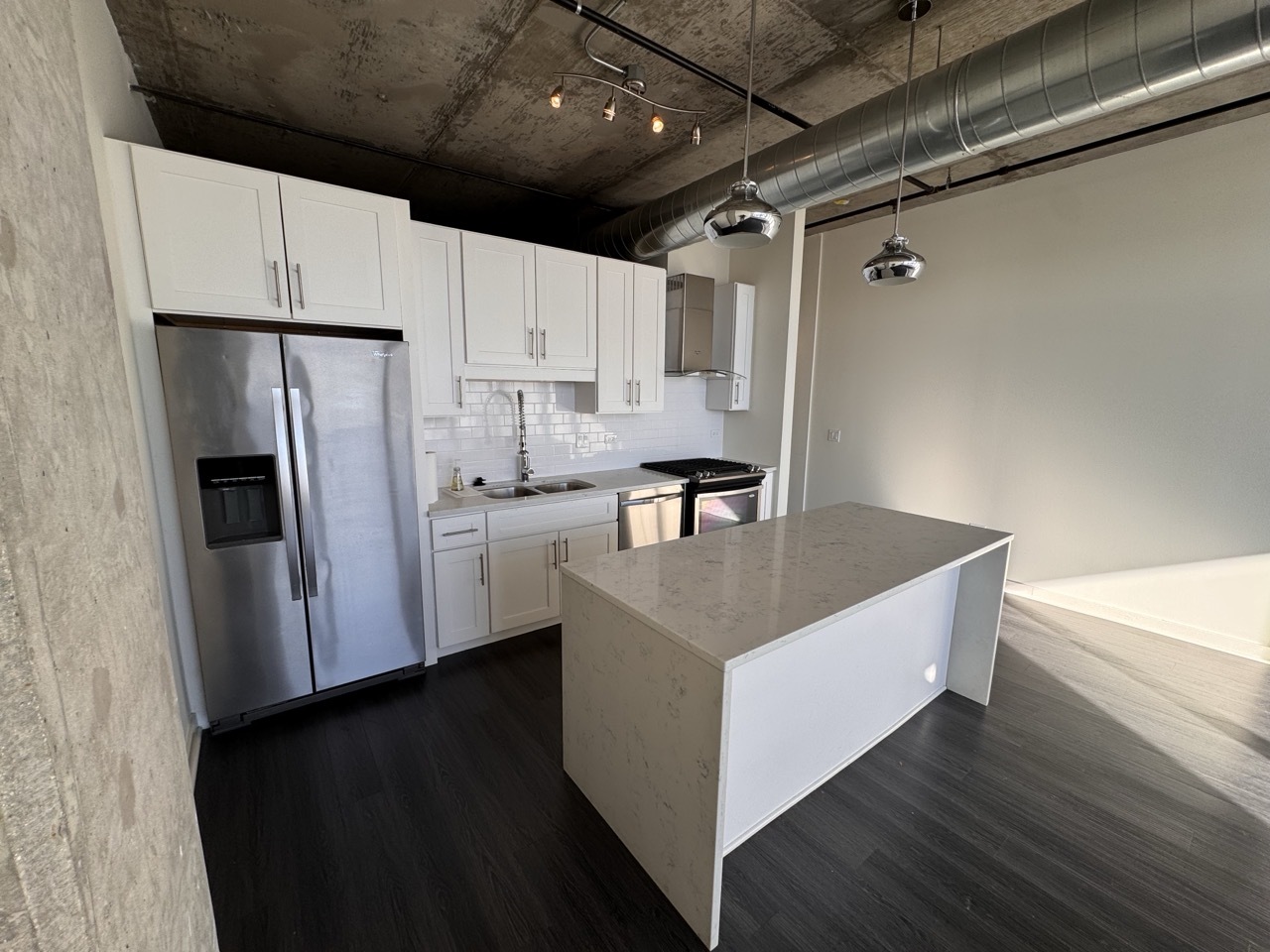 50 East 16th Street, Unit 1111 Chicago, IL 60616 - Photo 9 of 32