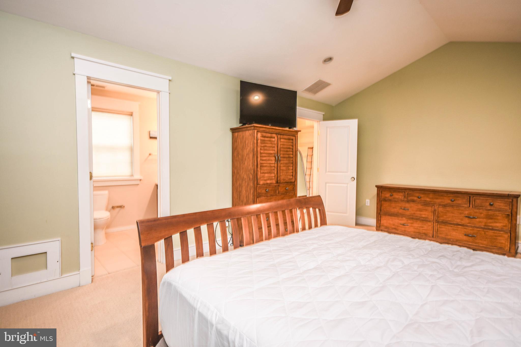 8804 Walnut Hill Road Chevy Chase, MD 20815 - Photo 39 of 62 Gallery Image 39