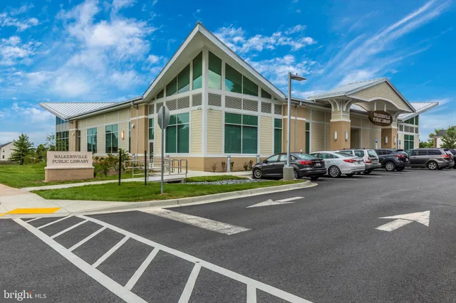 $304,900 | 103 Savannah Court, Walkersville, MD 21793