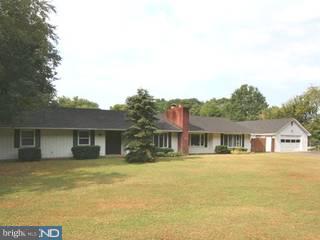 1028 Oxmead Road Eastampton, NJ 08060 - Photo 1 of 6 Gallery Image 1