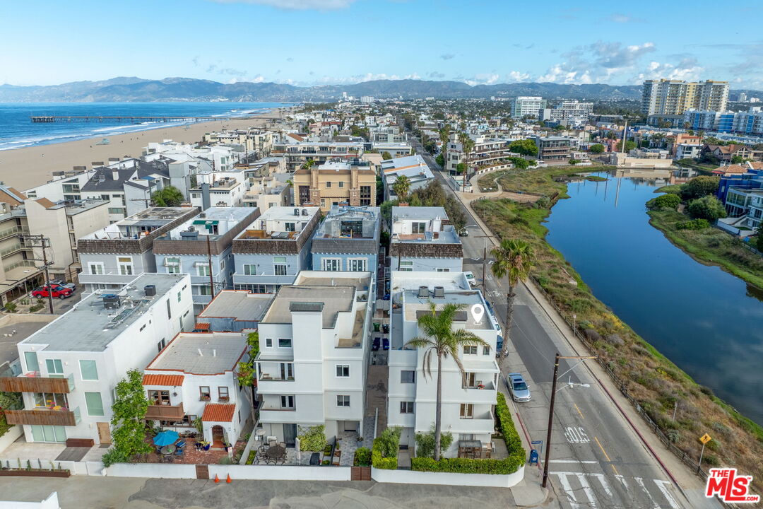 29 Lighthouse Street, Unit 2 Marina del Rey, CA 90292 - Photo 41 of 46