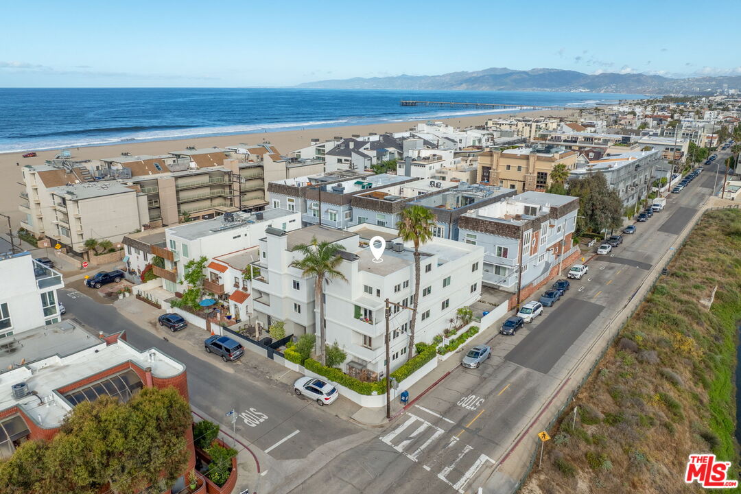 29 Lighthouse Street, Unit 2 Marina del Rey, CA 90292 - Photo 44 of 46