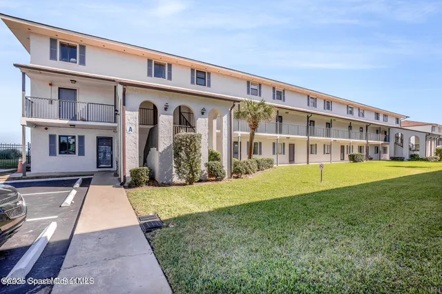 $2,950 | 199 Florida A1A, Unit A212, Satellite Beach, FL 32937