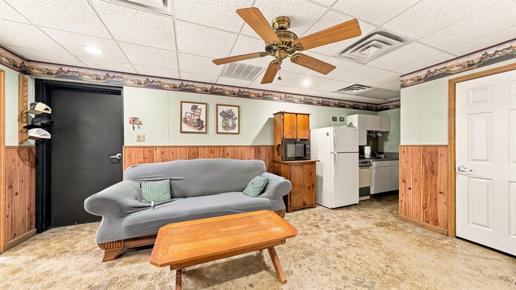 11918 Riek Road Krum, TX 76249 - Photo 33 of 39 Gallery Image 33