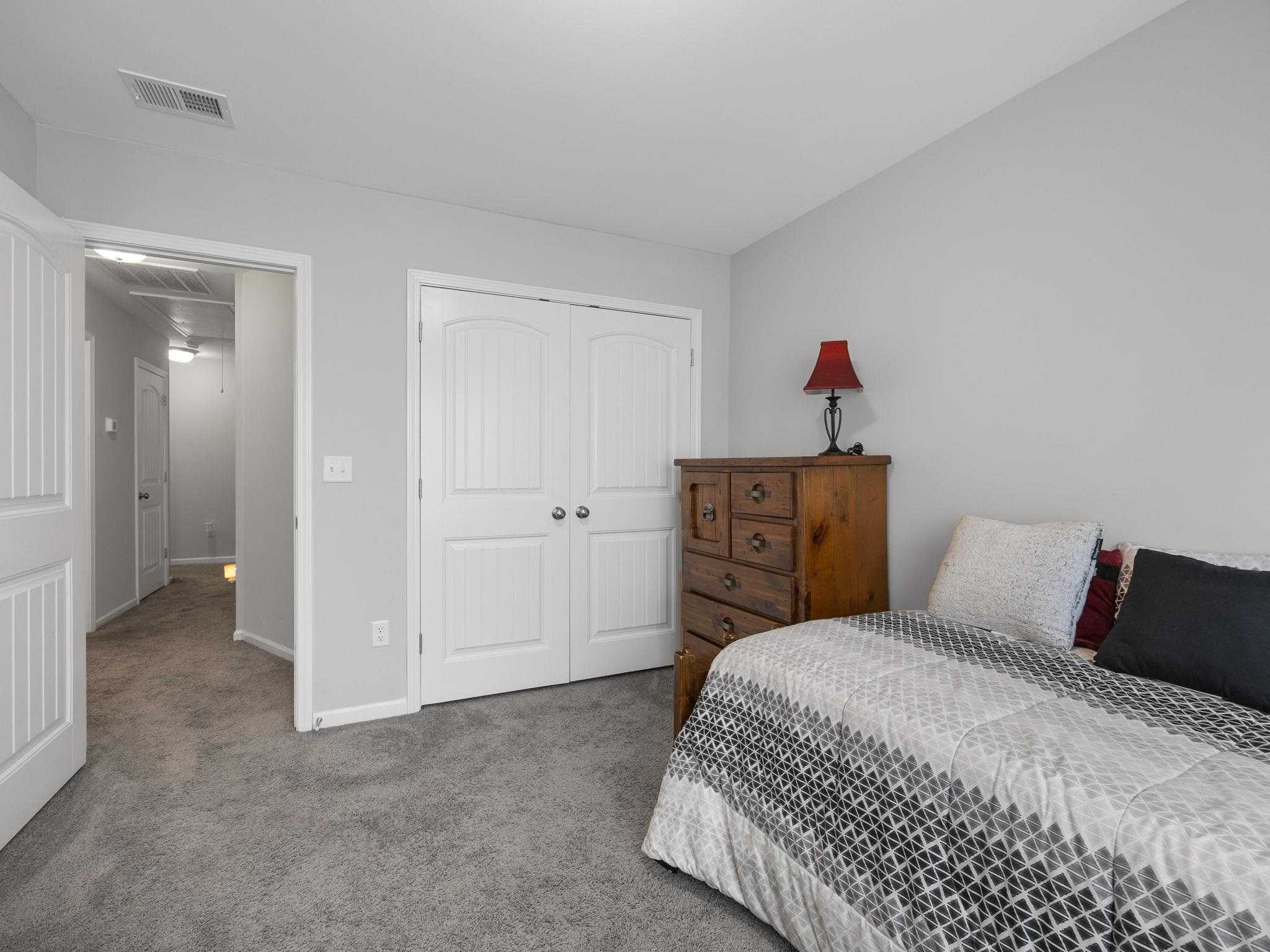 436 North Ivestor Court Inman, SC 29349 - Photo 4 of 37