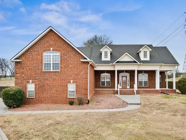 $719,684 | 927 Westbrook Drive, Gallatin, TN 37066