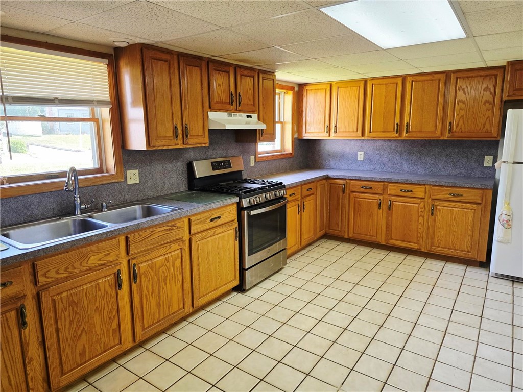 5 Brookview Court Westerly, RI 02891 - Photo 18 of 18 DOWNSTAIRS KITHEN