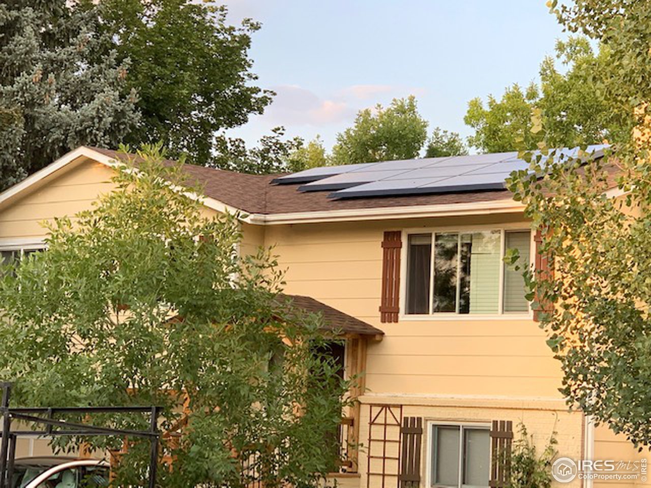 Owned Tesla Solar Panels included