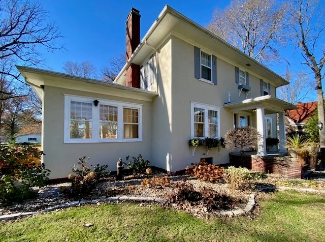 $300,000 | 200 North Henson Road, Villa Grove, IL 61956