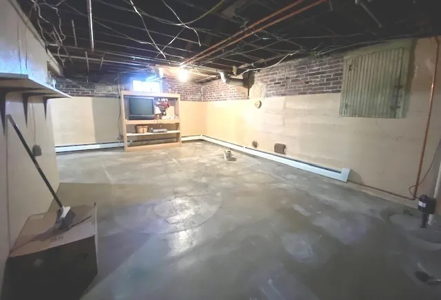 $300,000 | 200 North Henson Road, Villa Grove, IL 61956