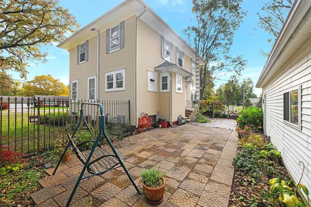 $300,000 | 200 North Henson Road, Villa Grove, IL 61956