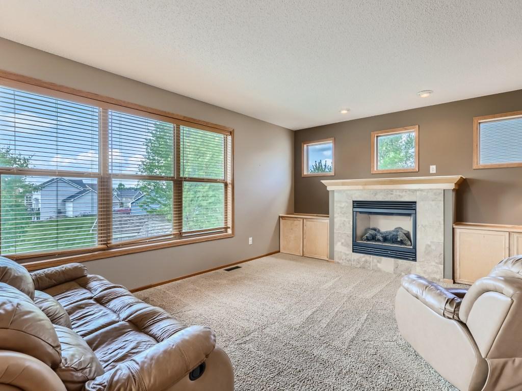 502 Rudy Lane Buffalo, MN 55313 - Photo 4 of 31 Gallery Image 4