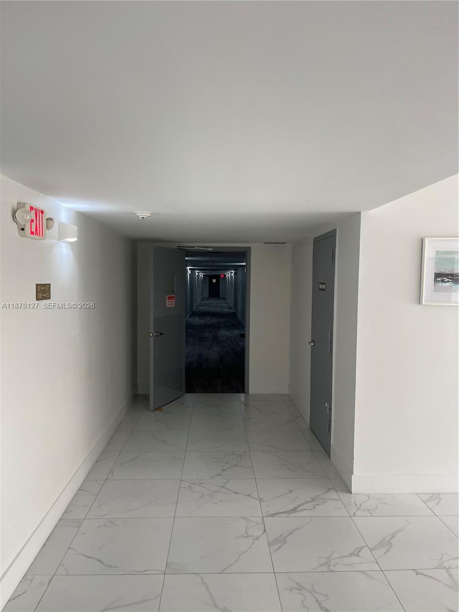 16500 Golf Club Road, Unit 101 Weston, FL 33326 - Photo 38 of 44 a view of kitchen