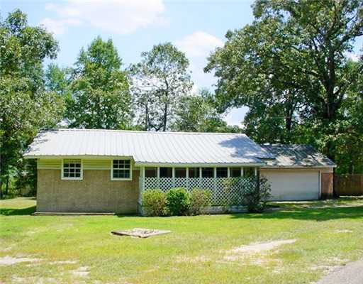 11 Country Oaks Road McHenry, MS 39561 - Photo 1 of 7 Primary Photo