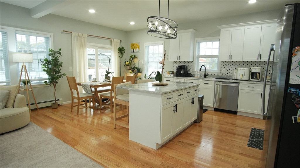 9 Hall Street Webster, MA 01570 - Photo 6 of 37