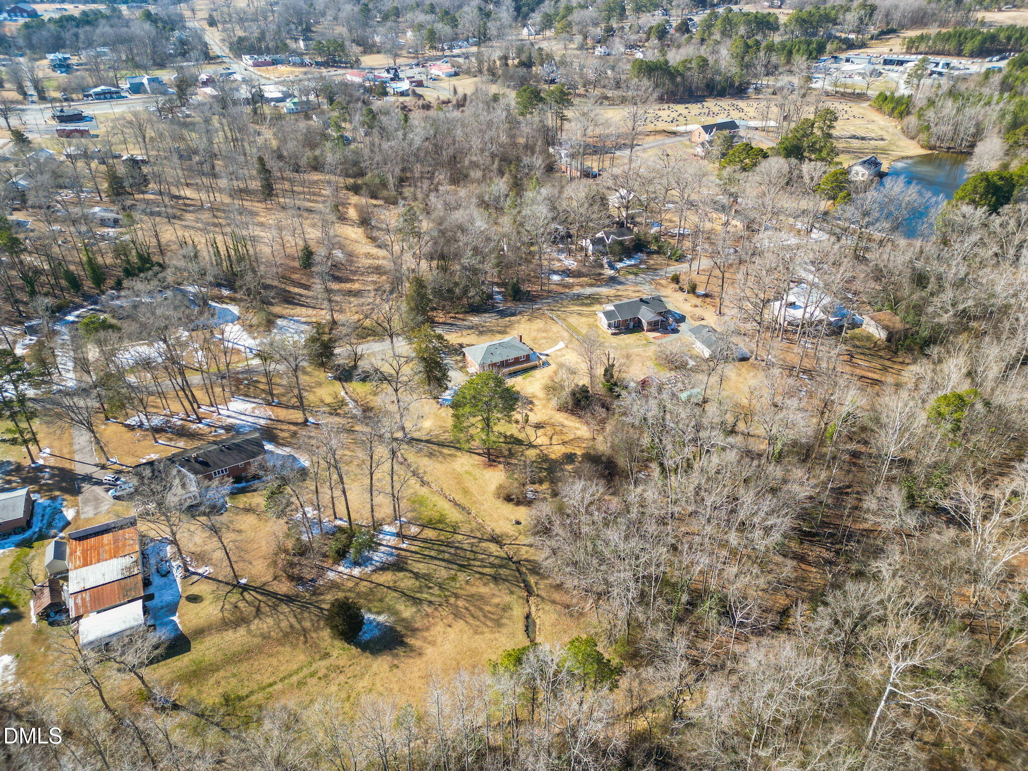 95 Windsor Street Goldston, NC 27252 - Photo 5 of 51 4-web-or-mls-dji_fly_20260128_134002_368